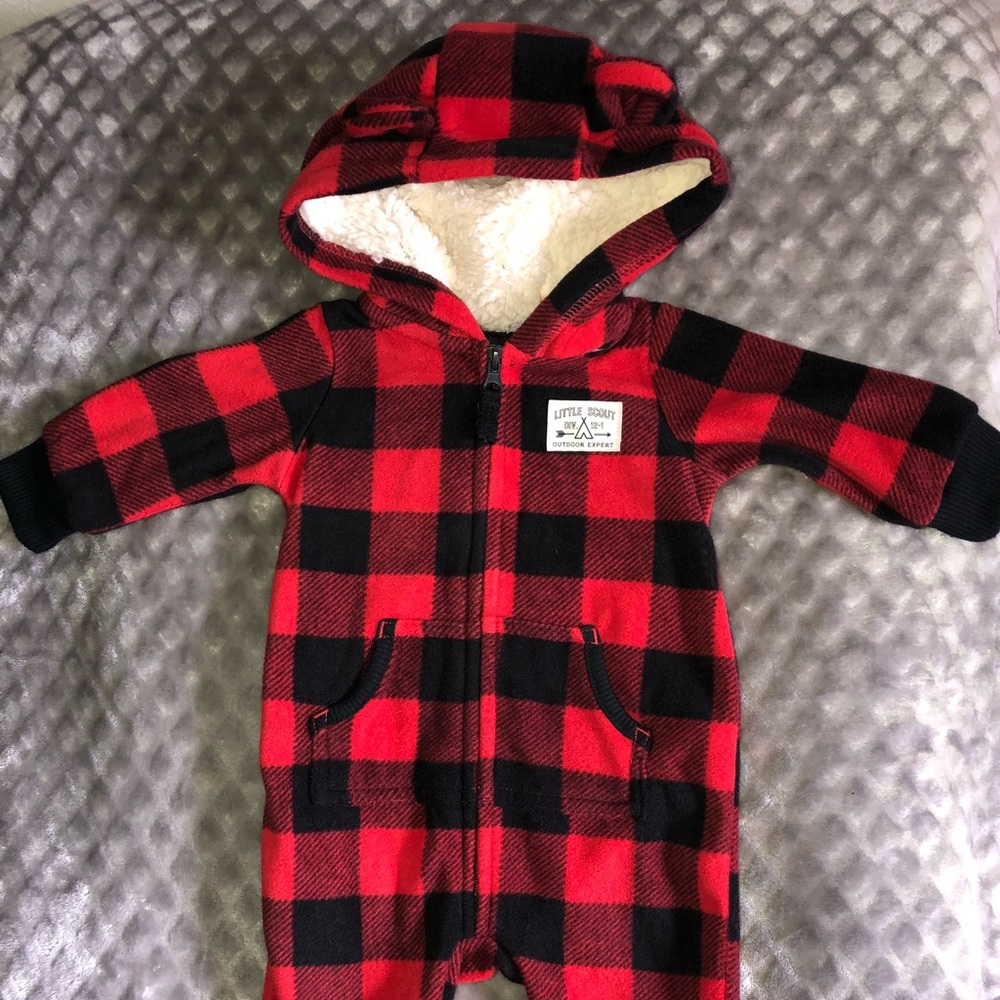 2 fleece jumpers